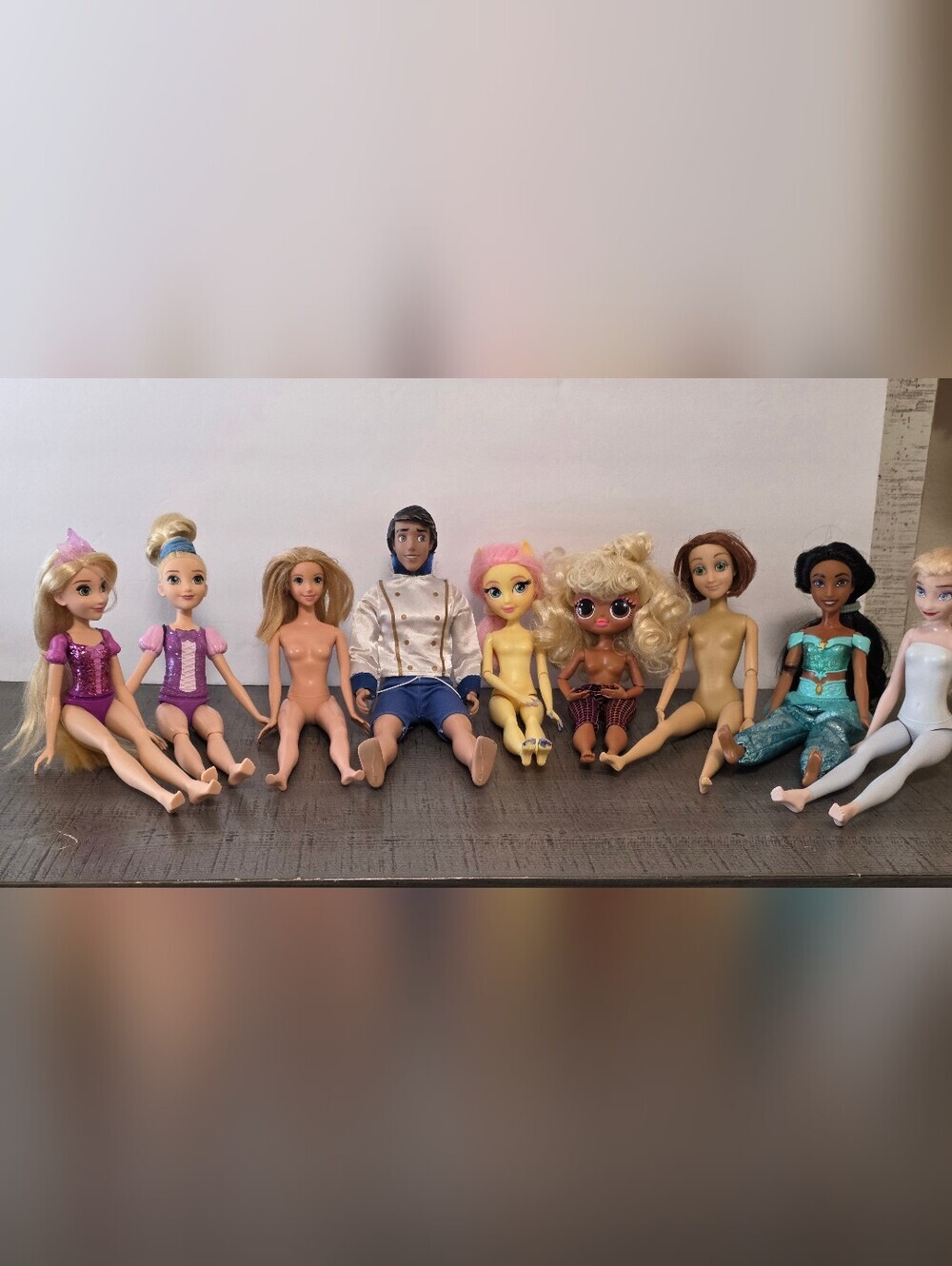 Disney Princess Doll Lot Of 9.